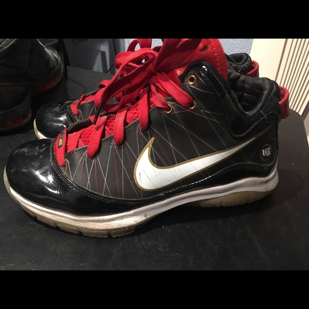 Nike Lebron 7 Sz. 5.5